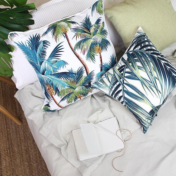 indoor-outdoor-cushion-cover-with-piping-palm-trees-white-45cm-x-45cm