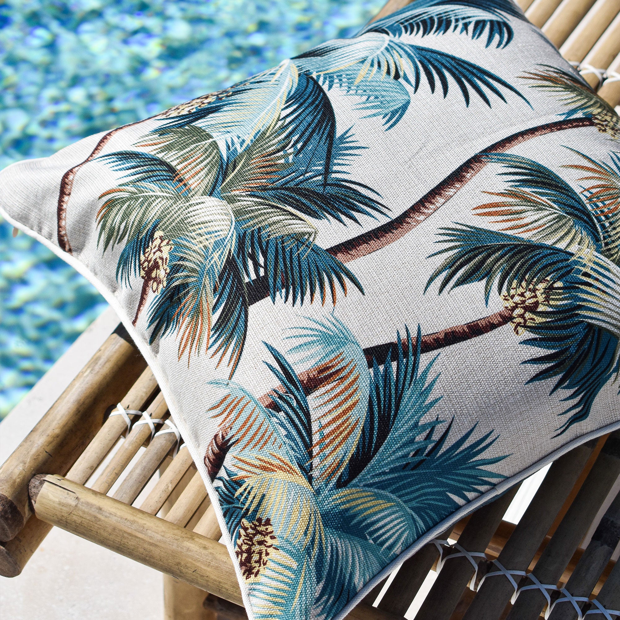 Cushion Cover w/ Piping Palm Trees Natural 45cm x 45cm – Escape to