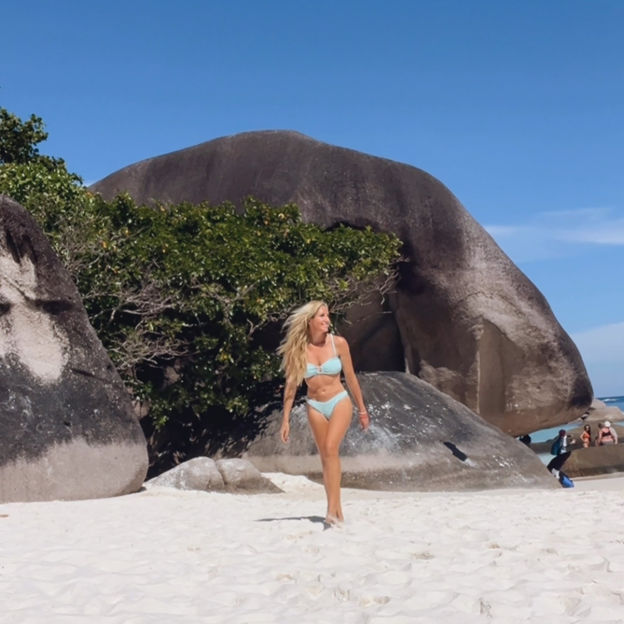 Bandeau Bikini Top-Embossed Mint Shells