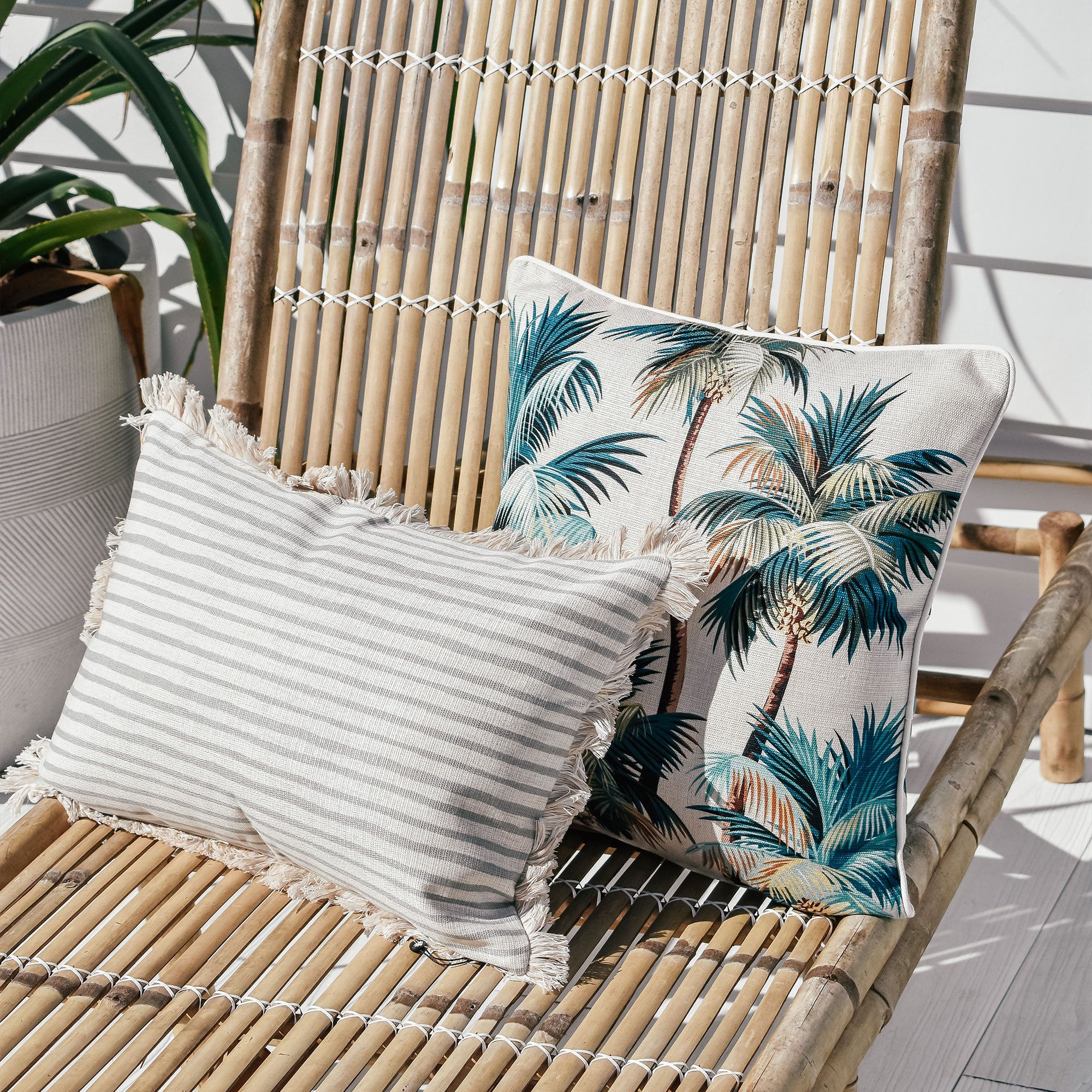 cushion-cover-with-piping-palm-trees-natural-45cm-x-45cm_